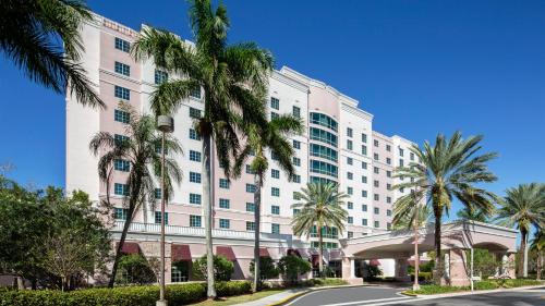 Фотография гостиницы DoubleTree by Hilton Sunrise - Sawgrass Mills
