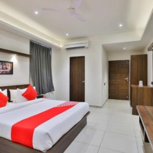 Фотография гостиницы Hotel Sparsh Inn - Chandkheda