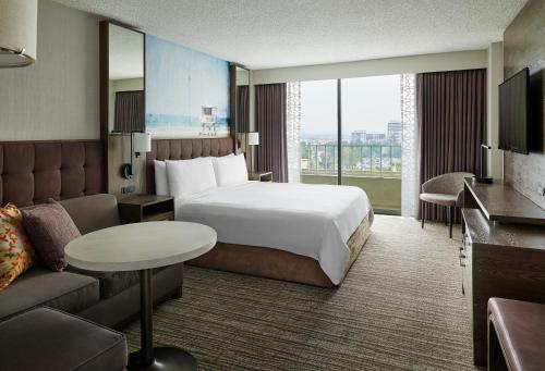 Фотография гостиницы Warner Center Marriott Woodland Hills