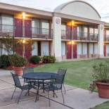 Фотография гостиницы Days Inn by Wyndham Hillsboro TX