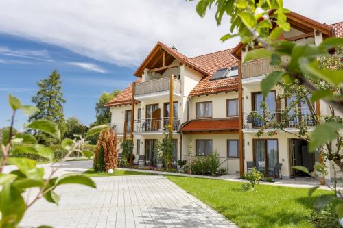 Фотография гостевого дома Gasthaus und Landhotel Wiedmann