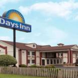 Фотография гостиницы Days Inn by Wyndham Shawnee