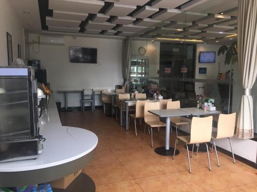 Фотография гостиницы Goldmet Inn Beojing Capital Airport Xinguozhan