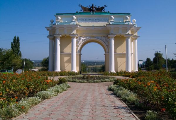 Триумфальная арка новочеркасск фото