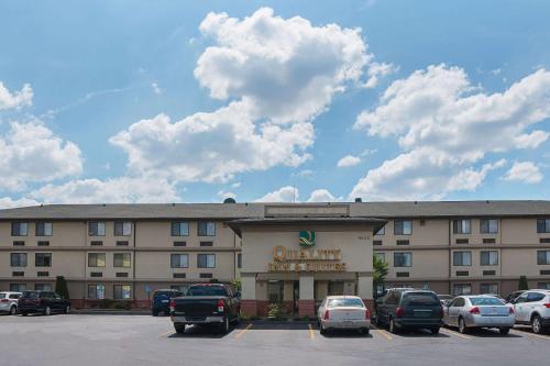 Фотографии гостиницы 
            Quality Inn & Suites Detroit Metro Airport