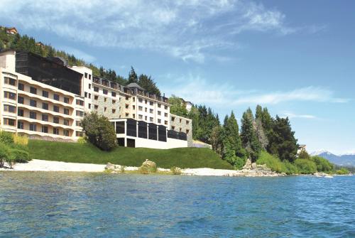 Фотографии гостиницы 
            Alma Del Lago Suites & Spa