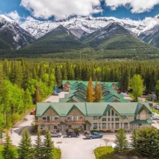 Фотография гостиницы Banff National Park Wood lodge