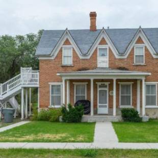 Фотографии гостевого дома 
            Panguich Red Brick Homes (Lower Home)