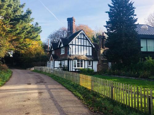 Фотография гостевого дома Danny Lodge - Spacious 3 bedroom house