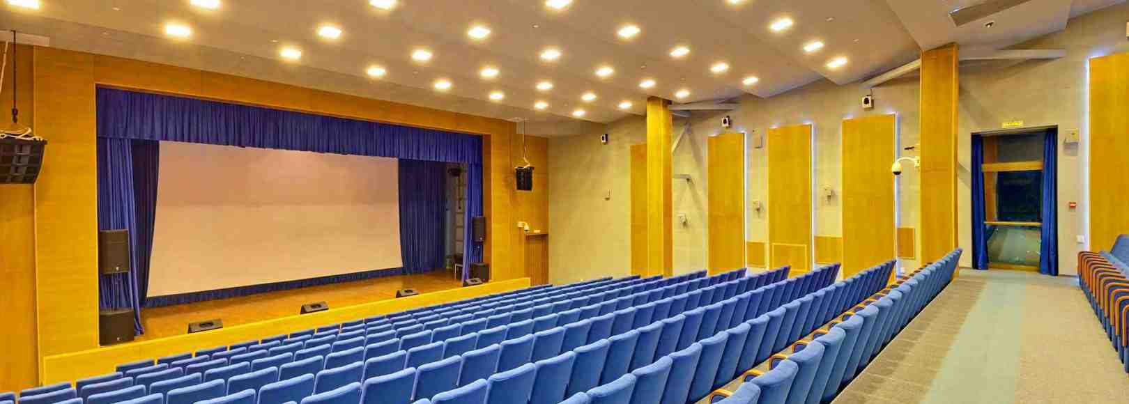 Фотография конференц-зала Киноконцертный зал Приморский