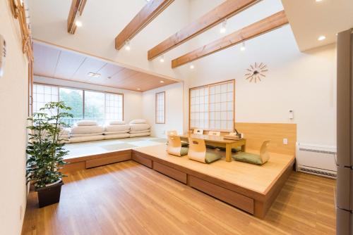 Фотографии гостевого дома 
            Guest Villa Hakone Miyanoshita