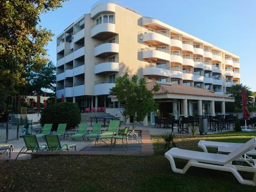 Фотография гостиницы Hôtel Valdys Thalasso & Spa - les Pins