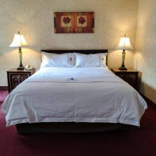 Фотографии мини отеля 
            Royal Inn and Suites at Guelph