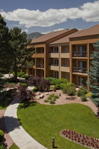 Фотография гостиницы Courtyard by Marriott Boulder