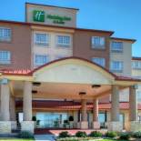 Фотография гостиницы Holiday Inn Hotel & Suites Albuquerque Airport, an IHG Hotel