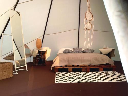 Фотографии кемпинга 
            BOHO CAMP