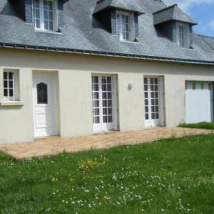 Фотографии гостевого дома 
            Maison de 4 chambres avec jardin clos a Locmariaquer a 3 km de la plage