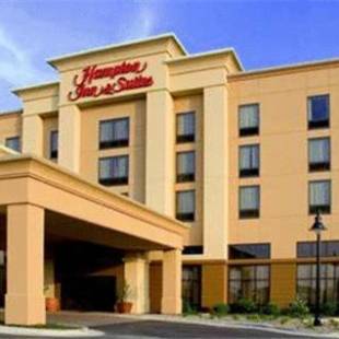 Фотографии гостиницы 
            Hampton Inn & Suites Bloomington Normal