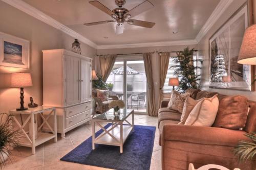 Фотография гостевого дома Monterey B