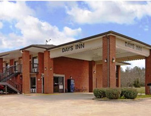 Фотография гостиницы Days Inn by Wyndham Childersburg