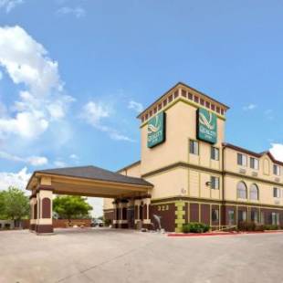 Фотографии гостиницы 
            Quality Inn Near Seaworld - Lackland