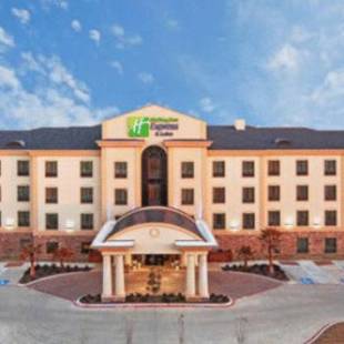 Фотографии гостиницы 
            Holiday Inn Express Denton UNT TWU, an IHG Hotel