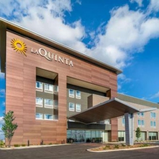 Фотография гостиницы La Quinta Inn & Suites by Wyndham Louisville NE - Old Henry Rd