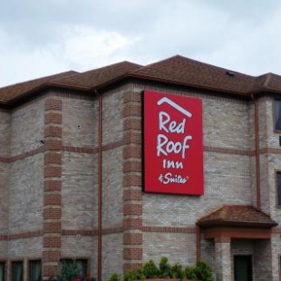 Фотография мини отеля Red Roof Inn & Suites Detroit - Melvindale/Dearborn