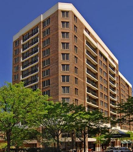 Фотография гостиницы Residence Inn Bethesda Downtown