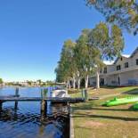 Фотография гостиницы Noosa Entrance Waterfront Resort