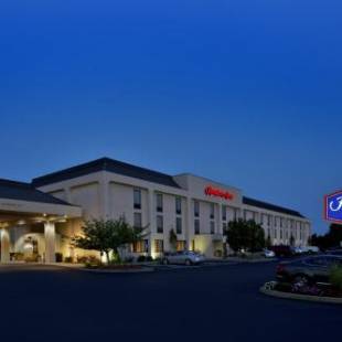 Фотографии гостиницы 
            Hampton Inn Seekonk