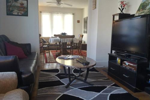 Фотография гостевого дома Cozy 3BR House in Downtown Ithaca