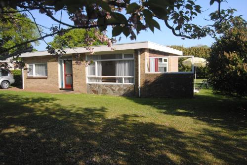 Фотография гостевого дома Dunopark Bungalow