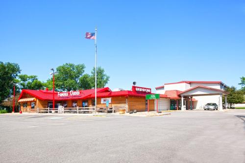 Фотография гостиницы GuestHouse Inn & Suites Rochester