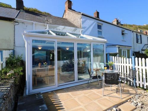 Фотография гостевого дома Pebble Cottage