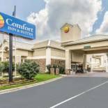 Фотография гостиницы Comfort Inn & Suites Greenwood near University