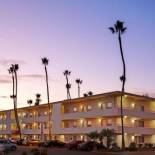 Фотография гостиницы Super 8 by Wyndham Santa Barbara/Goleta