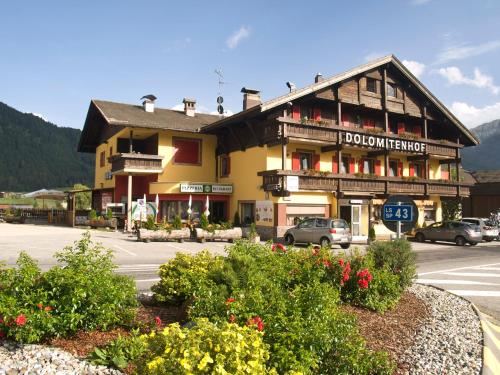 Фотографии гостиницы 
            Hotel Dolomitenhof