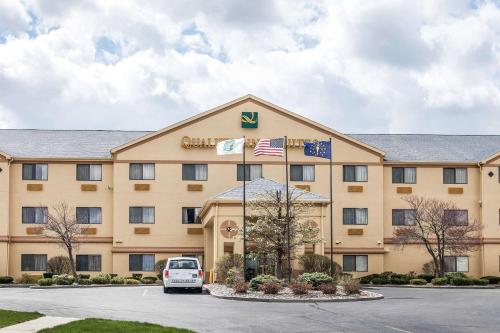 Фотографии гостиницы 
            Quality Inn & Suites South Bend Airport