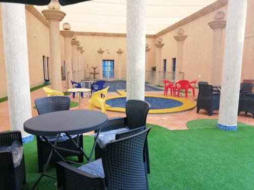 Фотографии апарт отеля 
            Loaloat Al Khobar 2 Furnished Units