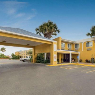 Фотография гостиницы Quality Inn & Suites Corpus Christi