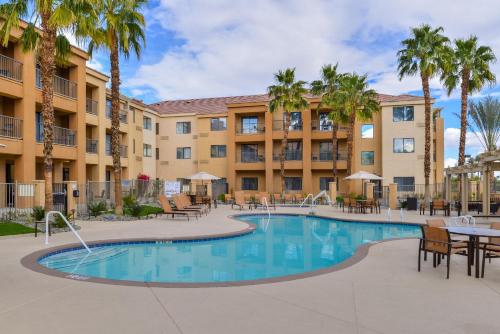 Фотография гостиницы Courtyard Palm Desert