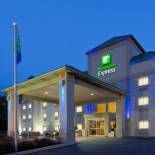 Фотография гостиницы Holiday Inn Express Irwin-PA Turnpike Exit 67, an IHG Hotel
