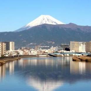 Фотографии гостевого дома 
            Minato Oasis Numazu / 沼津観光の中心、伊豆観光の拠点に好立地！沼津港に位置し交通・飲食・コンビニ等至便です！