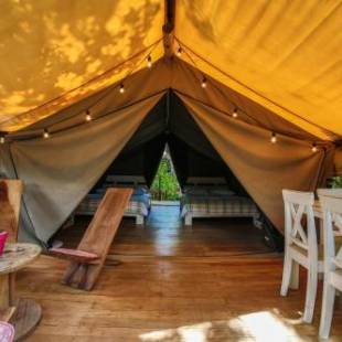 Фотографии гостиницы 
            Glamping Hotel Flor y Bambu