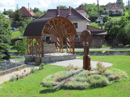 Фотографии гостевого дома 
            Postakocsi Vendégház Kisgyőr