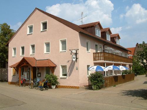 Фотографии мини отеля 
            Landgasthaus Zum Mönchshof