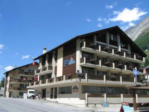 Фотография гостиницы Hotel Elite Täsch