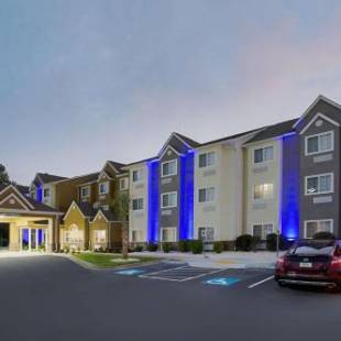 Фотографии гостиницы 
            Microtel Inn & Suites by Wyndham Walterboro