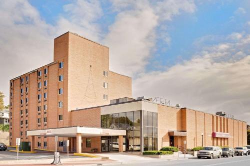 Фотография гостиницы Ramada by Wyndham Marquette